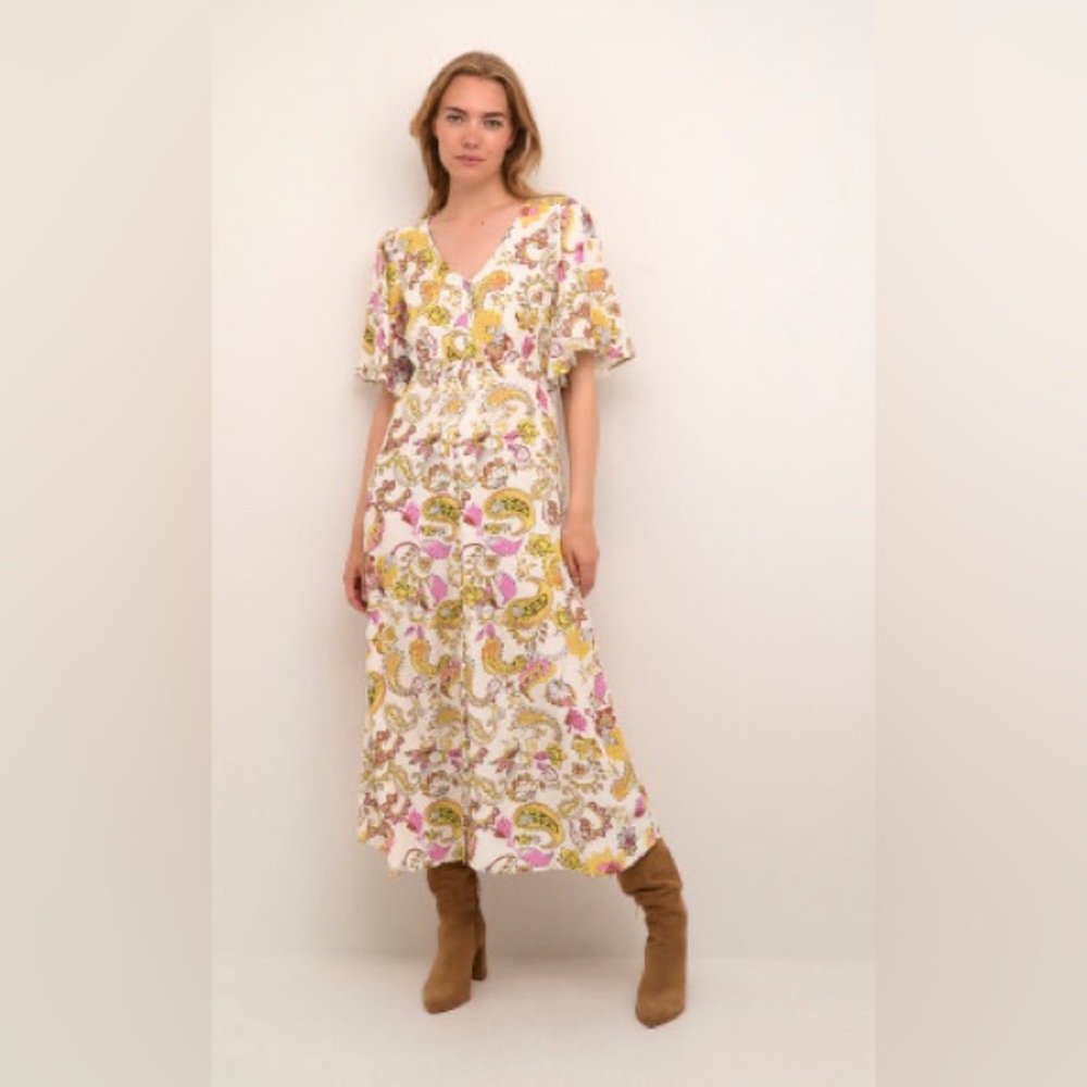 CREAM paisley floral button front flowy dress